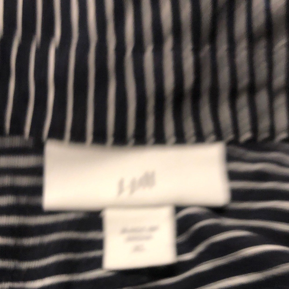 Women’s Striped Black and White Top - Picture 11 of 14